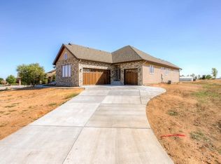 2470 Red Hawk Pl, Broomfield, CO 80023