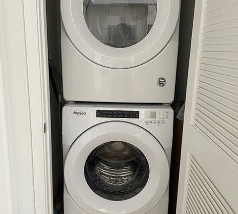 In unit NEW laundry machines.