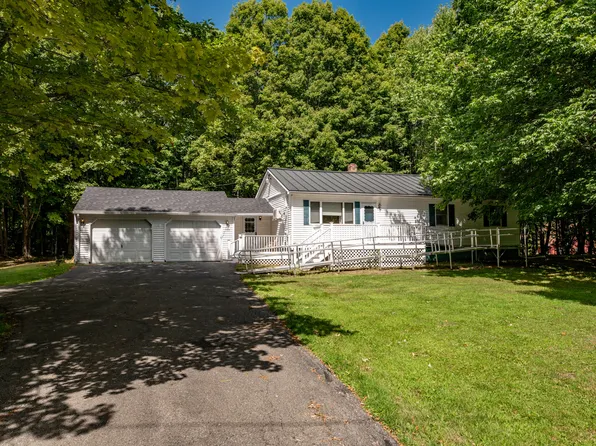 307 Lyons Road, Sidney, ME 04330