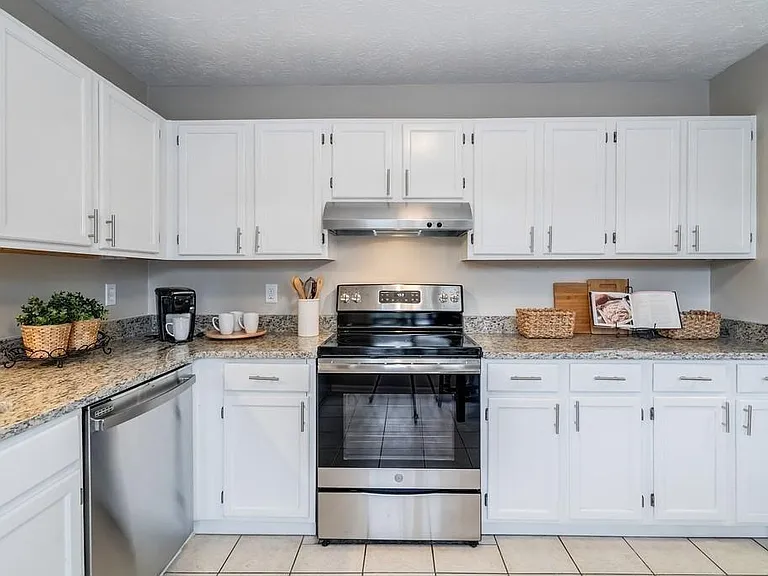 3225 Cape Cir — Photo 15