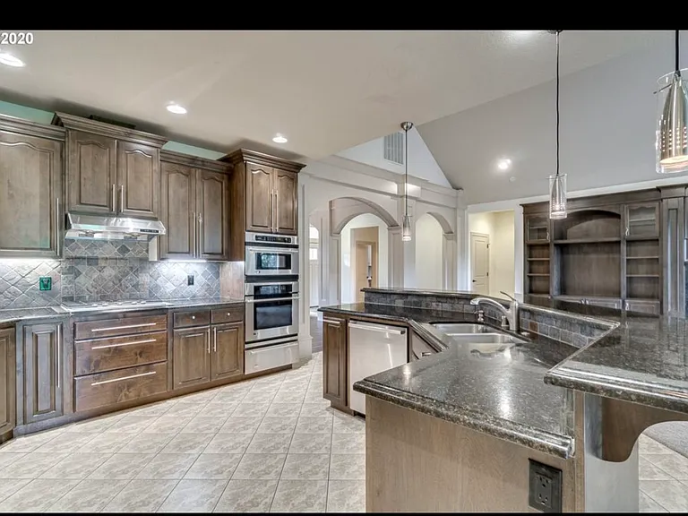 9705 NE 109th Ct — Photo 6