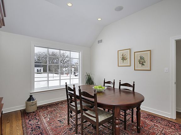 DiningRoom