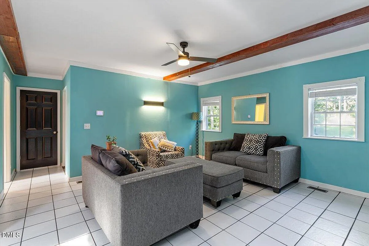 1 bed, 1.0 bath, 876 sqft, $1,500 — Photo 4