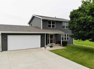 105 Prairie Moon Dr, Davis Junction, IL 61020
