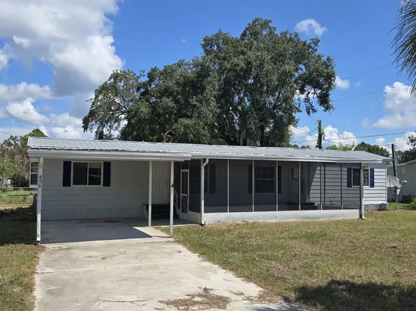 106 Putter Ln, Crescent City, FL 32112