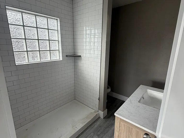 2908 W Parnell St — Photo 4