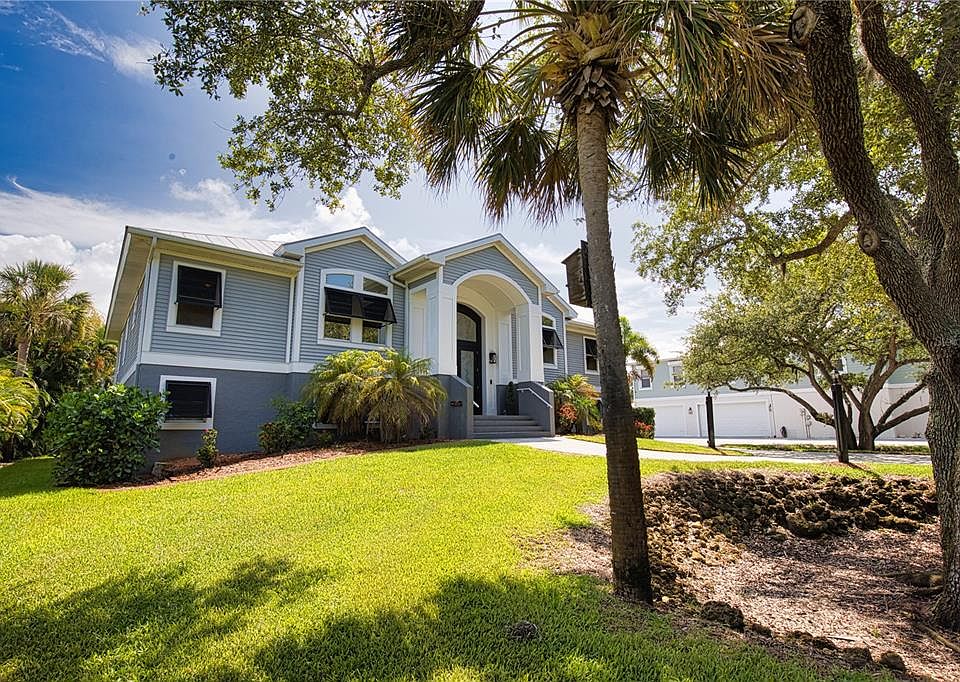 1st image of 10110 Creekside Dr