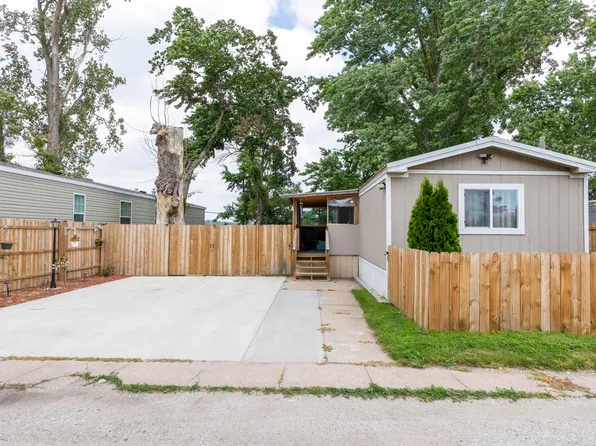 3506 John St, Council Bluffs, IA 51501
