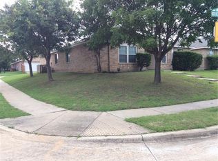 2469 Meadowgate Ln, Lancaster, TX 75134