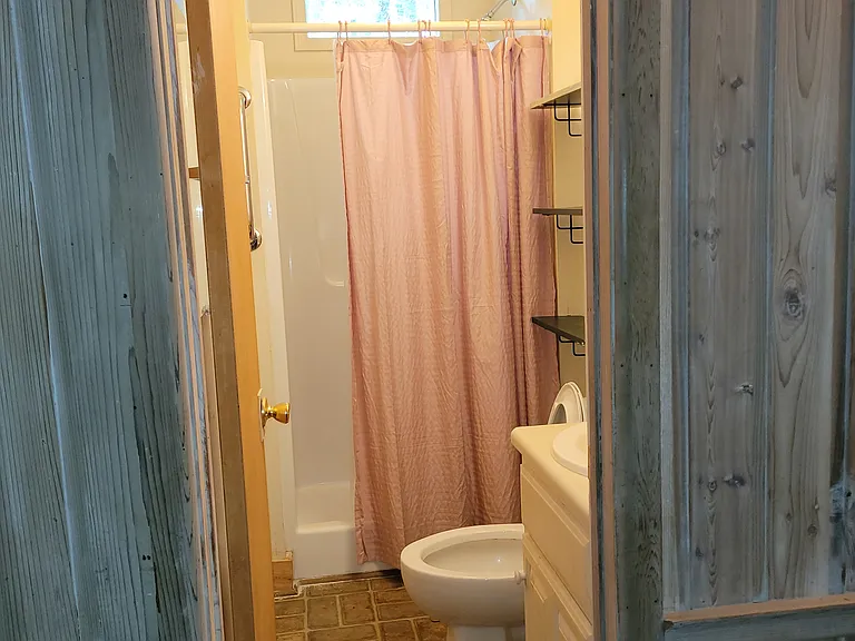 91 Chalet Cir — Photo 18
