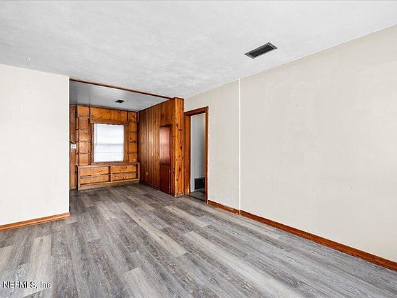 4th image of 1003 CLEVELAND Avenue