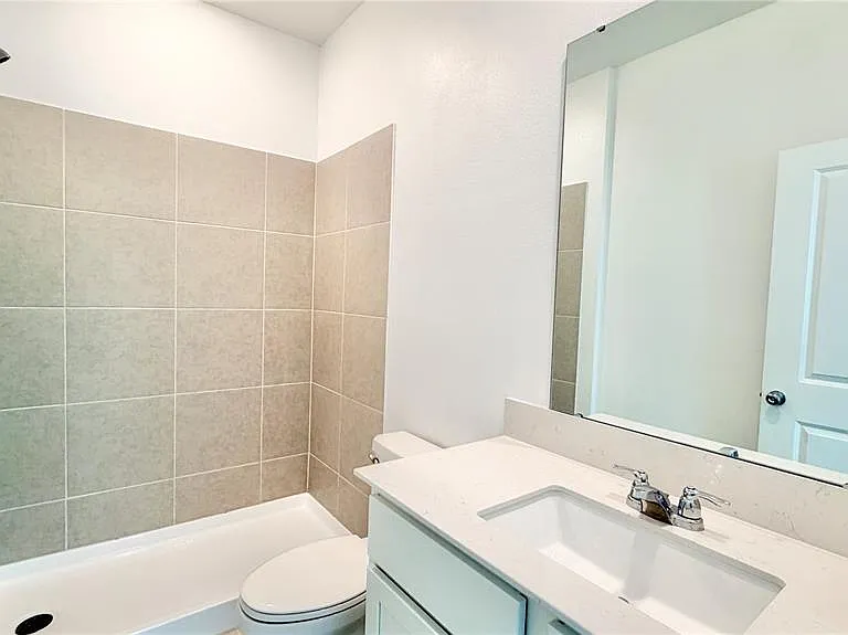 5157 Green Belt Dr #B — Photo 11