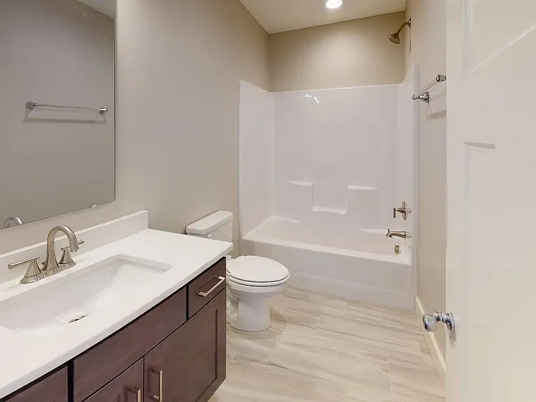 603 Marietta St — Photo 13