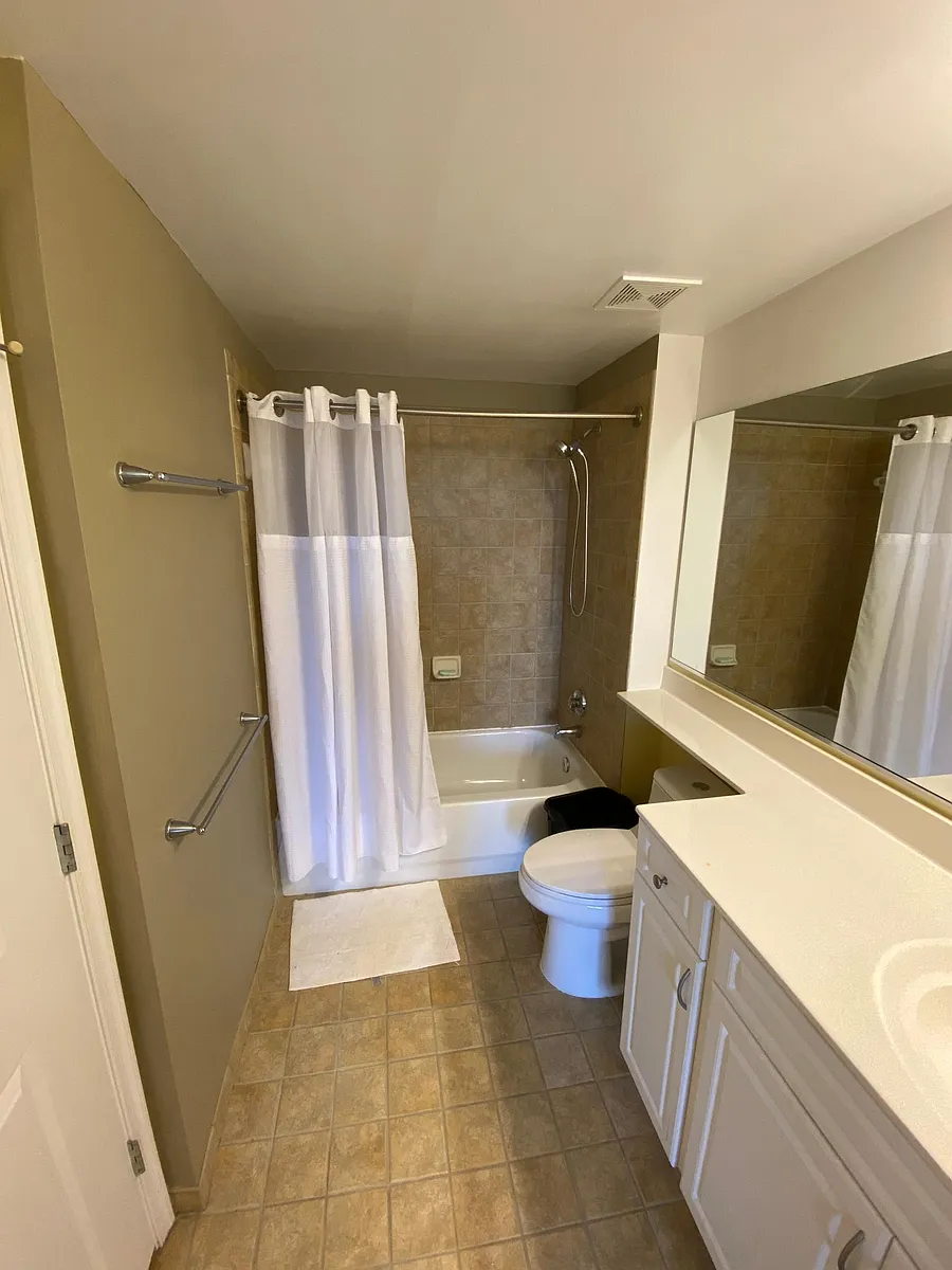 Master Bedroom bathroom - 555 Massachusetts Ave NW #918