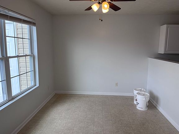 4th image of 1202 Old Windmill Cir