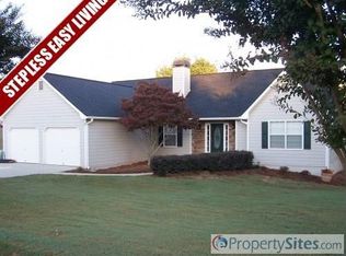 5936 River Rd, Flowery Branch, GA 30542