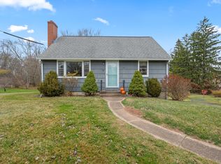 20 Fernwood Dr, Bolton, CT 06043