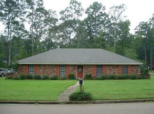 183 Woodgate Dr, Brandon, MS 39042