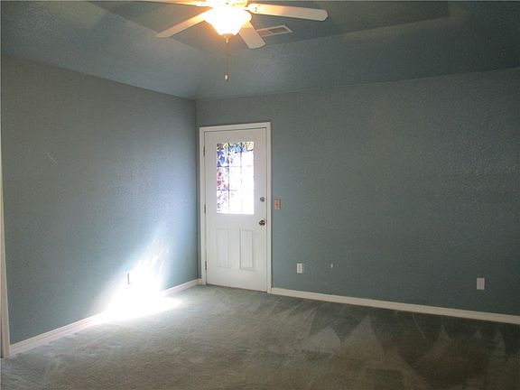 5th image of 166 Holiday Island Dr
