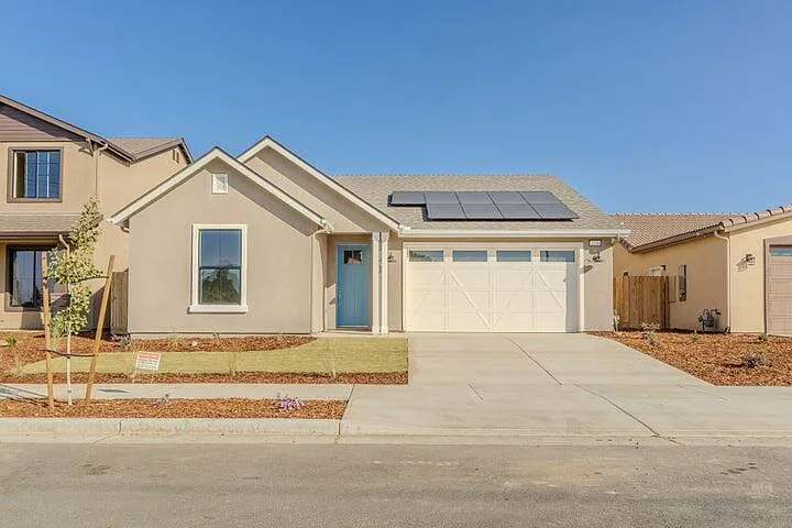 2234 S Burke Street photo 1