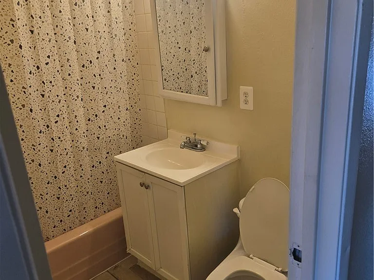 1388 E Desert Inn Rd #2 — Photo 6