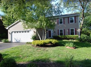 313 W Woodland Rd, Cary, IL 60013