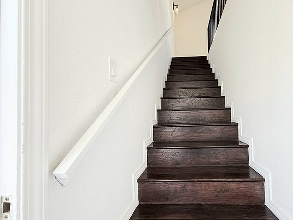 4th image of 1343 W 36th St APT 4