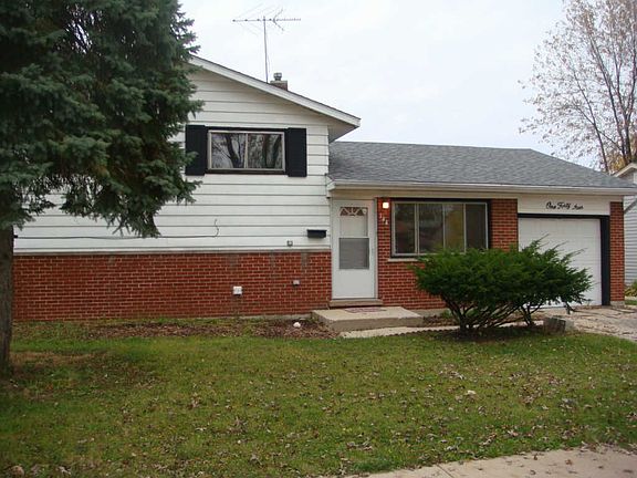 2nd image of 144 E Schubert Ave