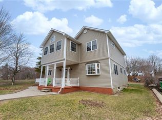 25 Pierce St, Coventry, RI 02816