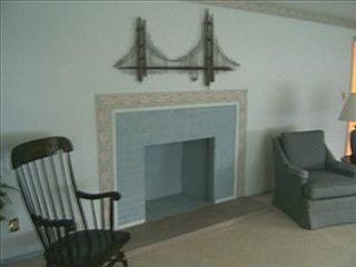 3rd image of 1200 Chateau Dr