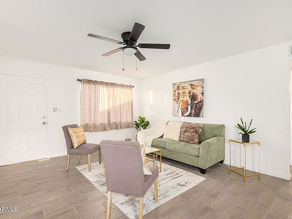 3rd image of 909 S Acorn Ave