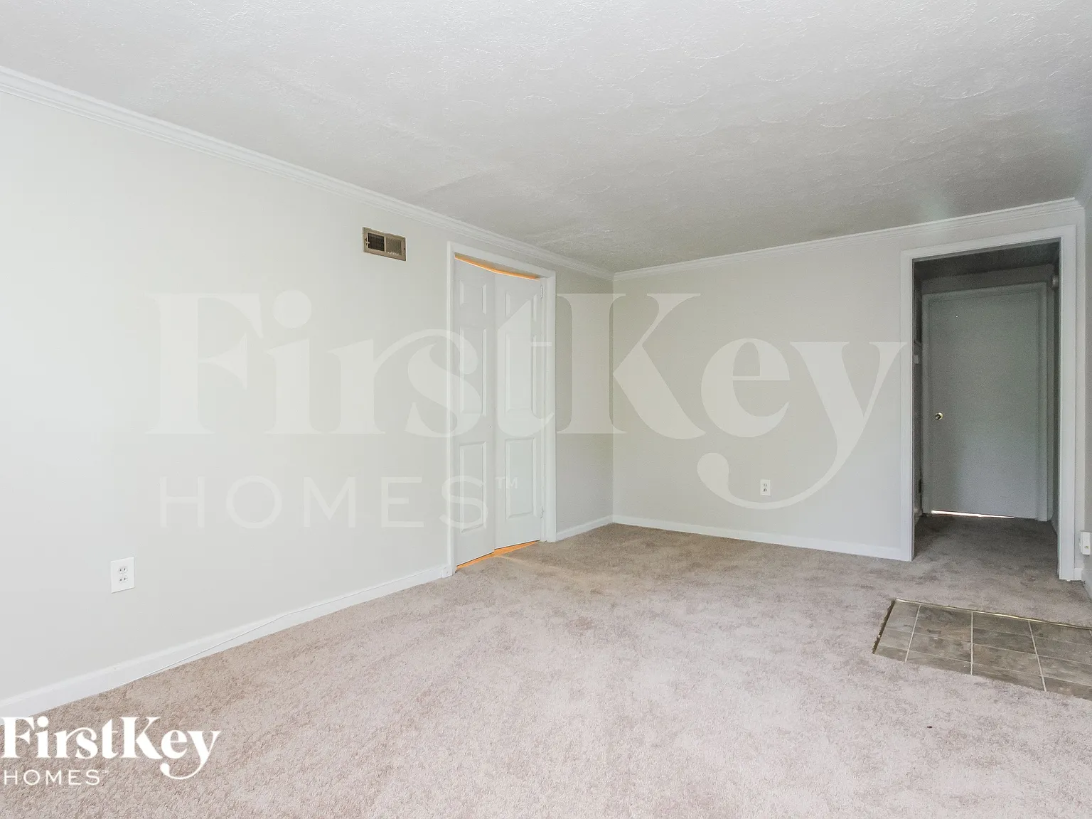 3 bed, 2.0 bath, 1307 sqft, $1,735 — Photo 4