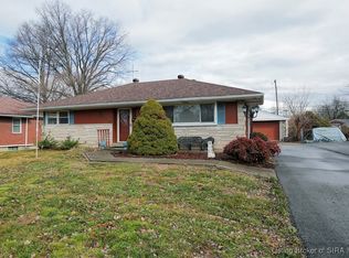 1008 Springdale Dr, Jeffersonville, IN 47130