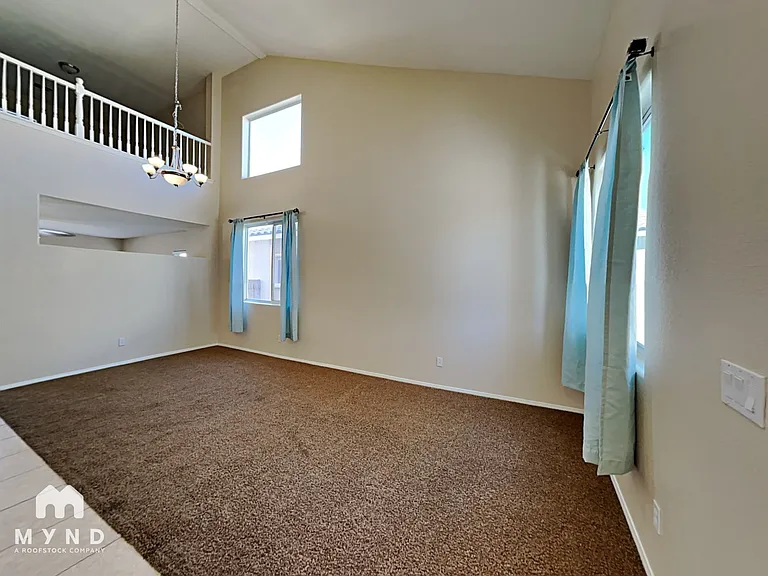 6243 Sterling Cap St — Photo 2
