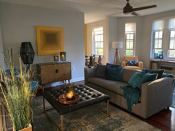 5th image of 3051 Idaho Ave NW APT 323