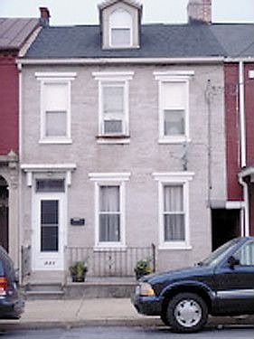 2nd image of 531 Walnut St