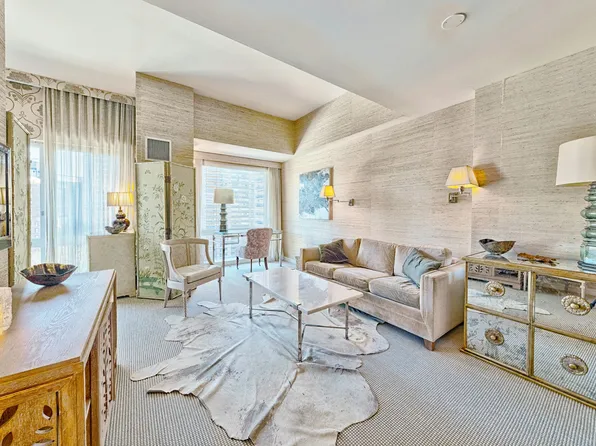 200 West End Avenue image 1 of 4