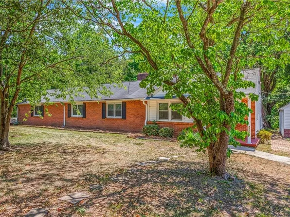 4328 Stokesdale Ave, Winston Salem, NC 27101