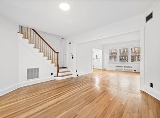 408 Burns St, Flushing, NY 11375