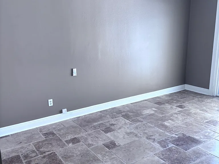 1146 Ceylon Ct — Photo 16