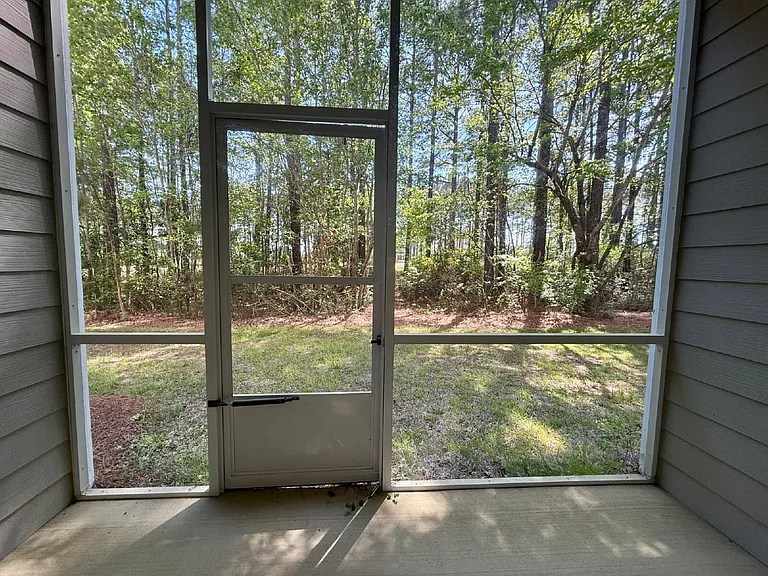 188 Gallery Dr #102 — Photo 4