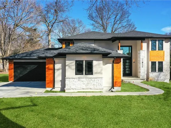 9441 Belinder Rd, Leawood, KS 66206