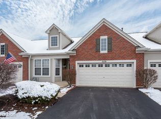 1630 Captiva Dr, Aurora, IL 60504