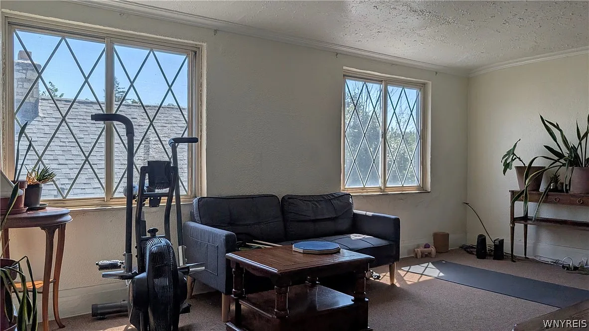 1 bed, 1.0 bath, 1000 sqft, $1,200 — Photo 2