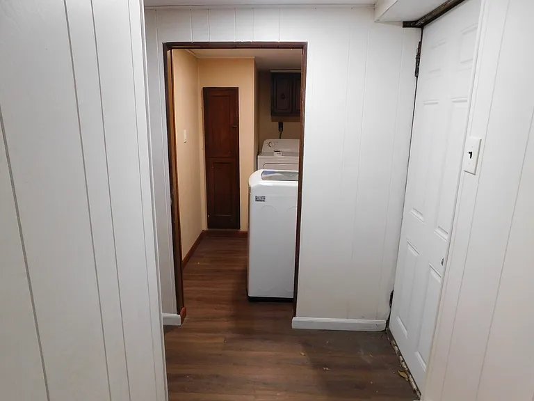 21 W 14th St #2 — Photo 11