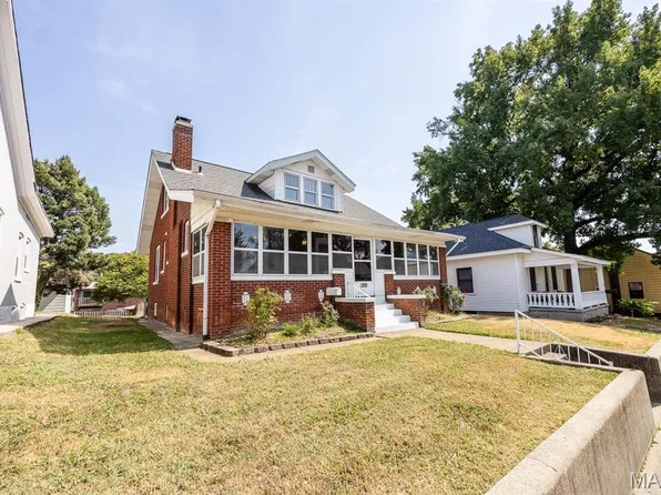 300 S Jackson St, Belleville, IL 62220