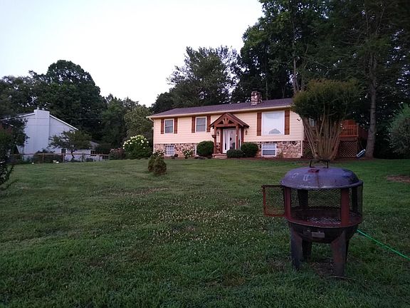 4th image of 303 Tracy Dr
