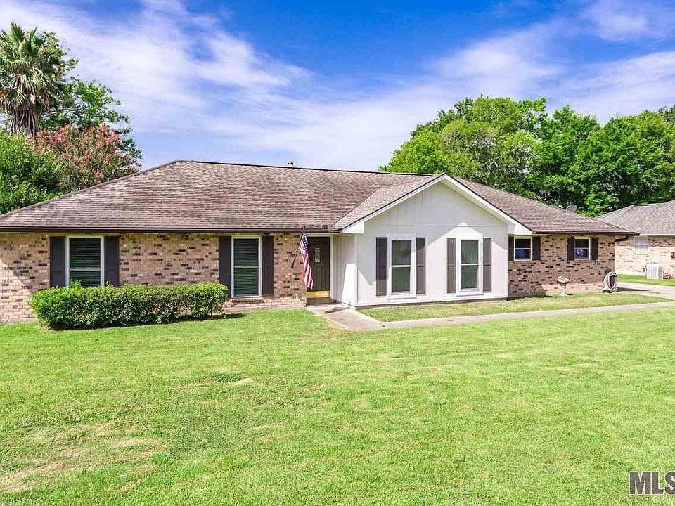 1st image of 2347 Live Oak Dr