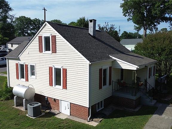 3rd image of 153 Green St