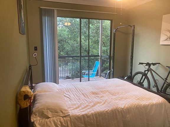 4th image of 4515 Briar Hollow Pl APT 302